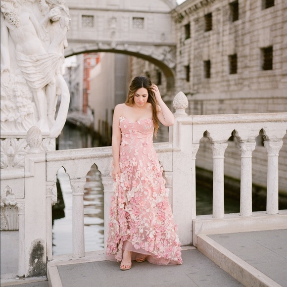 Marchesa Notte 3D Floral high-lo gown Size 6 - Picture 7 of 8